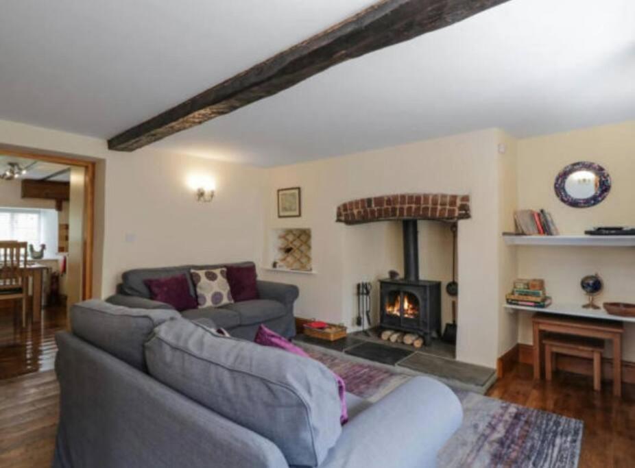 Church Gate Cottage - Bridestowe エクステリア 写真